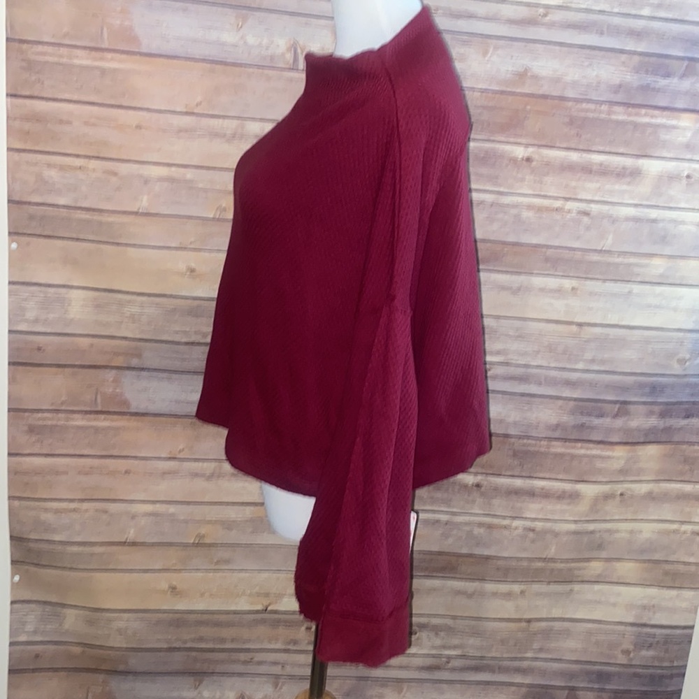 🎉Host Pick🎉NWT We The Free Queen Pomegranate Top - Picture 6 of 12